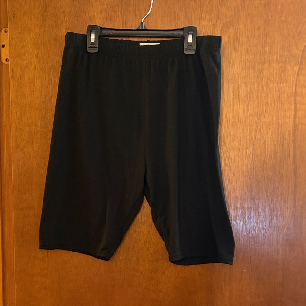 Black Women's Bike Shorts - Classic Stretch